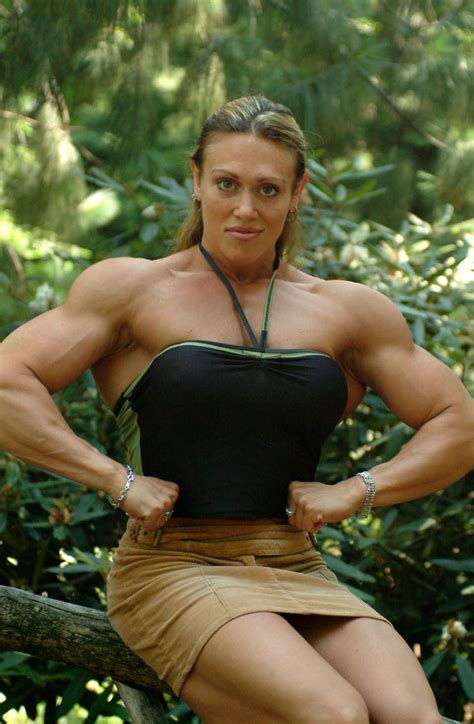 Female Bodybuilder Colette Nelson